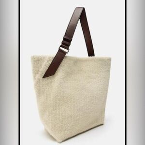 Elegant ZARA Cream Tote Bag